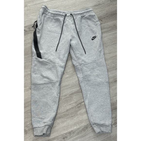 Nike Sportswear Tech Fleece Jogger Men Sz M Sweatpants Drawstring 805163-063 - Picture 1 of 6